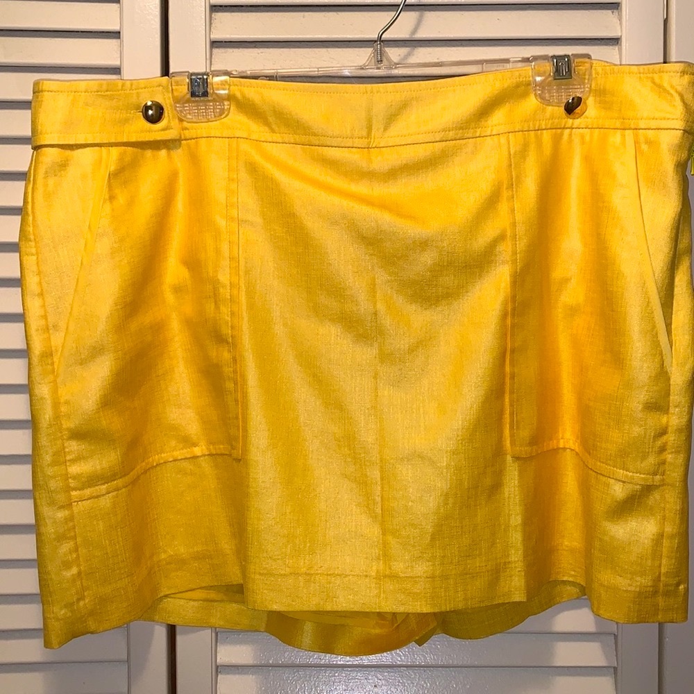 Cache Yellow Skort